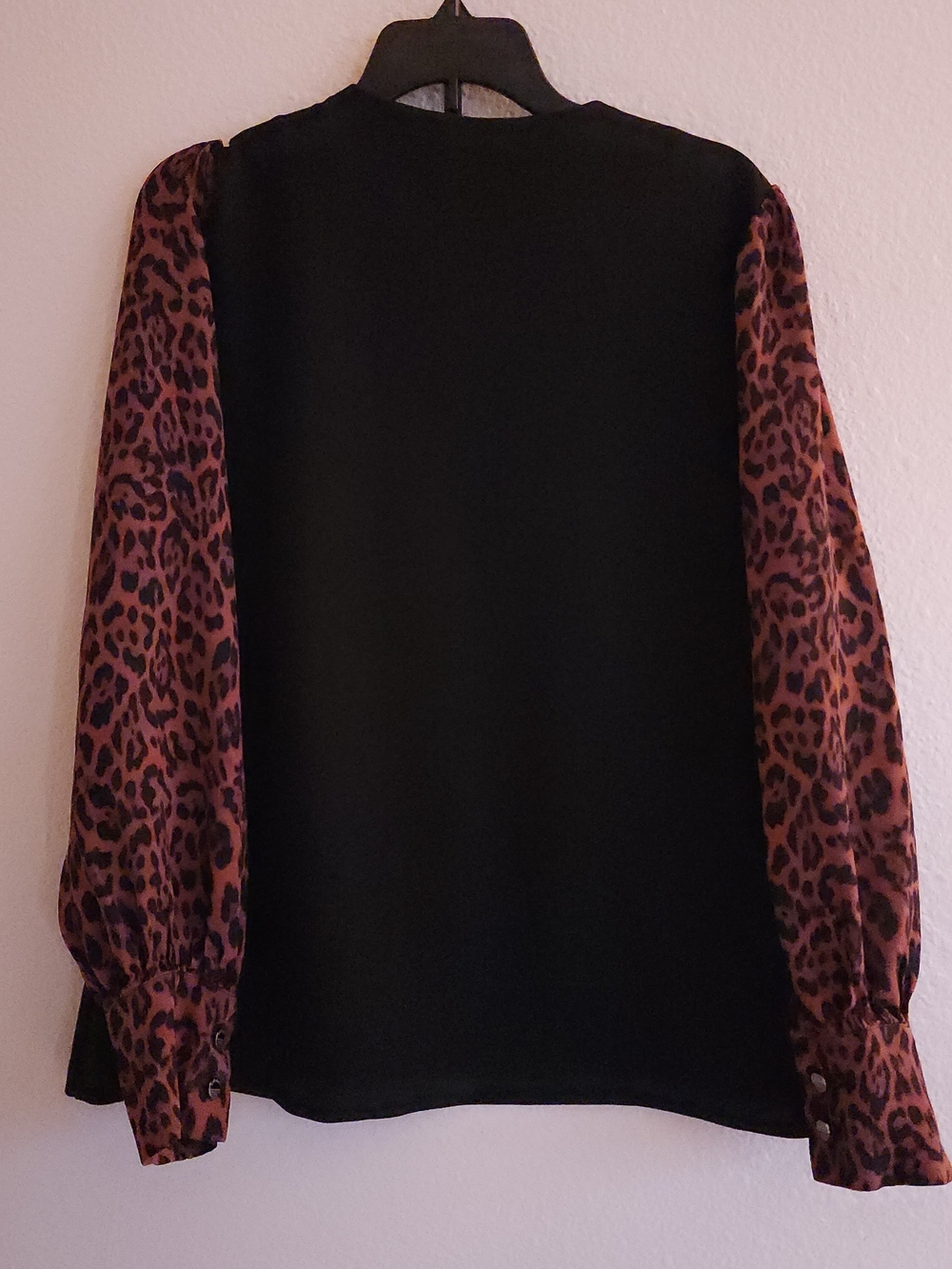 Saint + Sofia Black Leopard Print Contrast Sleeve Blouse USA 8 - Picture 6 of 7